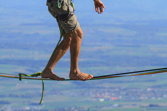 Slackline sur la Suisse