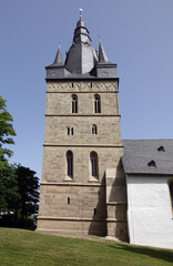 Fototapeta na wymiar Propsteikirche in Brilon
