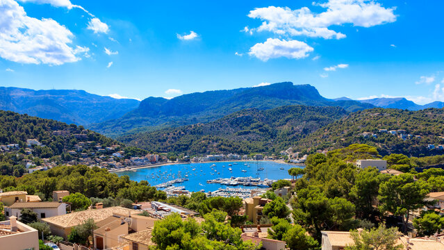 Port de Soller and surroundings