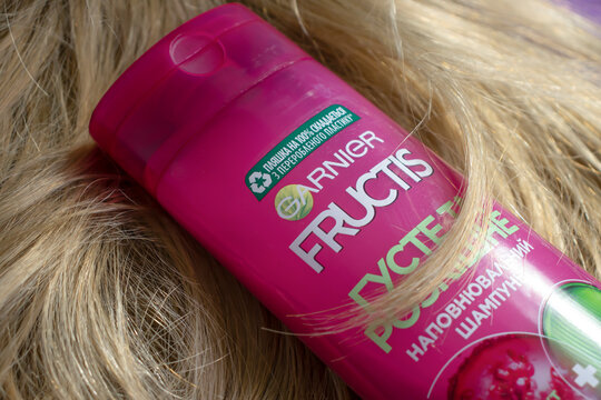 September 24, 2022 Ukraine Kyiv city hair shampoo Garnier Fructis