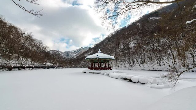 Time Lapse 4k, South Korea winter landscape at Naejangsan national park, Jeollabuk-do.South Korea.