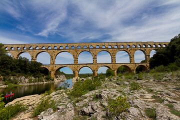 Fototapeta na wymiar Pont du gard aqueduct