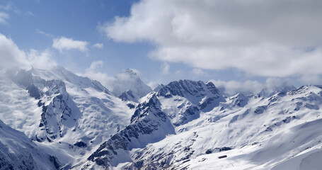 Fototapeta na wymiar Mountains panorama. View from the ski slope.