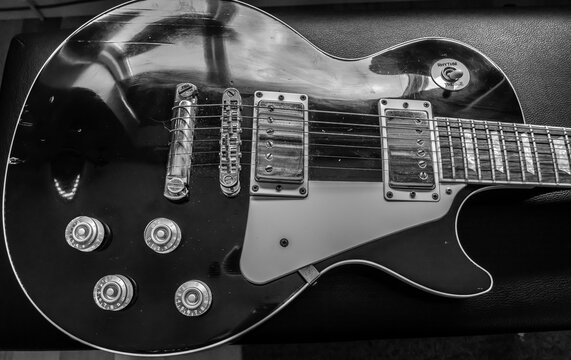 GUITAR GIBSON LES PAUL
