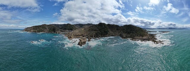 京丹後市　まるで海外の様な山陰海岸ジオパーク　荒れる冬の綺麗な日本海