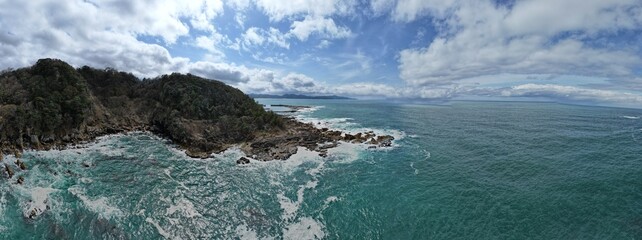 京丹後市　まるで海外の様な山陰海岸ジオパーク　荒れる冬の綺麗な日本海