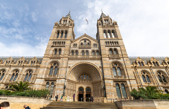 entrance of natural history museum in london