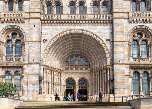 entrance of natural history museum in london