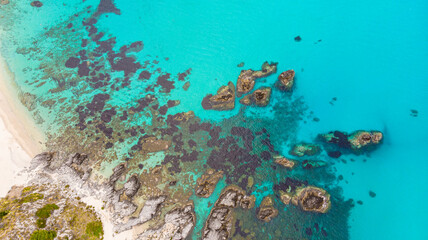 Fototapeta na wymiar Wybrzeże Kalabrii, morze, widok z góry, brzeg