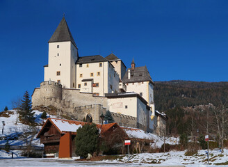 Fototapeta na wymiar Burg Mauterndorf / Lungau / Salzburg / Österreich