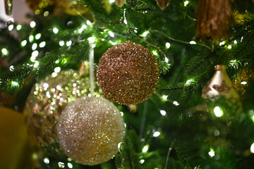 christmas, garland, tree, holiday, decoration, new year clock, ornament, xmas, celebration, lights, winter, decorations, christmas tree, gold, festive, season, year, decorations, new, seasonal, new ye