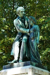 Statue en bronze représentant Xavier Bichat à Bourg-en-Bresse