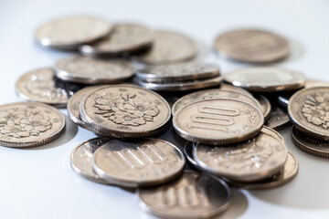 たくさんの百円玉
