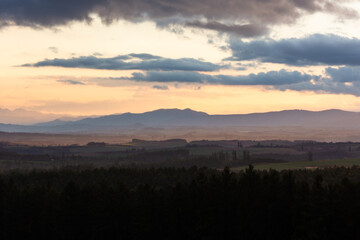 北海道、日没の美瑛・日本