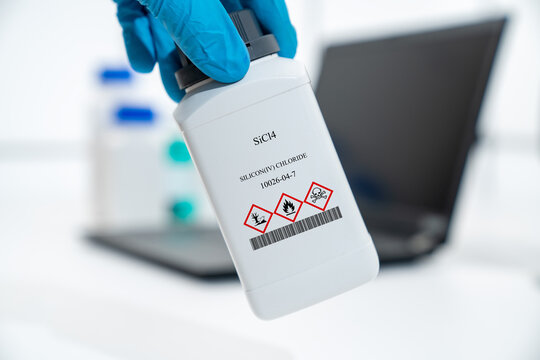 SiCl4 silicon(IV) chloride CAS 10026-04-7 chemical substance in white plastic laboratory packaging