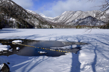 冬の湯ノ湖