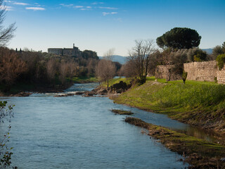 Fototapeta na wymiar Italia, Toscana, la città di Prato. percorso lungo il fiume Bisenzio.