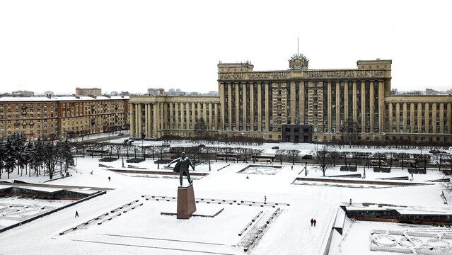 foto a&eacute;rea de drone do Inverno em S&atilde;o Petersburgo na Russia