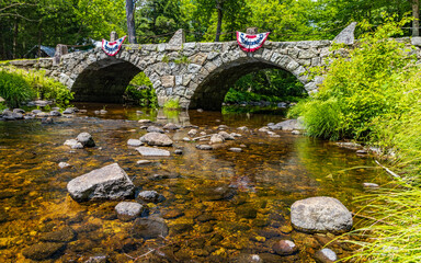 Fototapeta na wymiar New Hampshire-Hillsboro-Beard Brook-Jone Road Stone Bridge