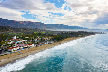 aerial view of coastline of santa barbara and mountains of california - obrazy, fototapety, plakaty