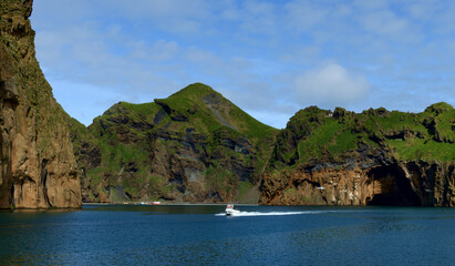 island in the sea