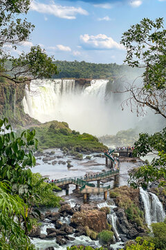 Fotografias a&eacute;reas e panor&acirc;micas de quedas d&aacute;guas nas  Cataratas do Igua&ccedil;u, Foz do Igua&ccedil;u, Brasil