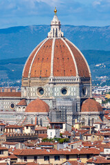 Fototapeta na wymiar Dome of Florence cathedral (Duomo) over city center, Italy