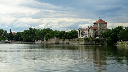 Obraz premium castle on the lake