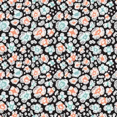 Vector Animal background. Hand Drawn doodle Leopard Skin Seamless pattern. Jaguar print texture. Leopard spots