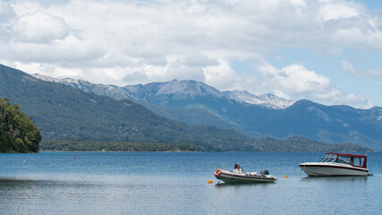 Fototapeta na wymiar Patagonia beach & boats