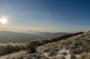 Zimowa panorama z połoniny Wetlińskiej 