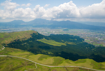 阿蘇の外輪山とミルクロード
