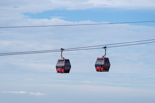 Awana Skyway cable car is a gondola lift, Stock Video