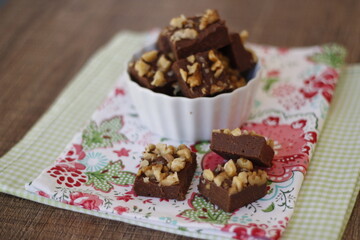 Fudge de Chocolate e Castanhas
