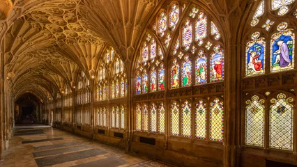 Acrylglasbilder Buntglas Couloir d'une cathédrale anglaise  © Yannick