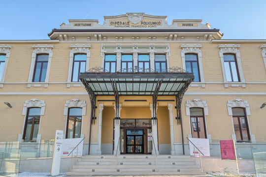 Milan hospital, Italy. Policlinico of Milan or&nbsp;Ospedale Maggiore di Milano&nbsp;or&nbsp;Ca' Granda Ospedale Maggiore Policlinico with Padiglione Ponti (as written on the facade). One of the oldest in Italy