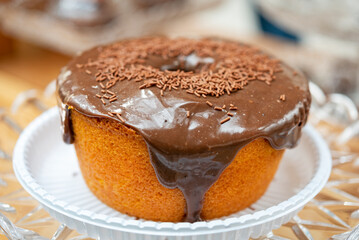 Bolo de cenoura com chocolate