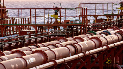 Pipe line on main deck oil tanker