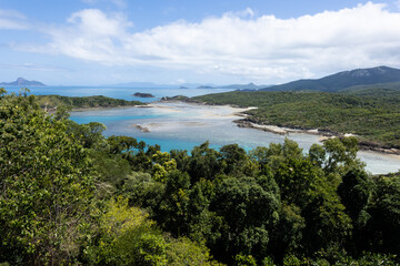 Naklejka na ściany i meble WView from Whitehaven lookout. Roughly 2km from Whitehaven beach, the track leads you to a stunning vista of Whitehaven beach and Hill Inlet. Well worth the walk.