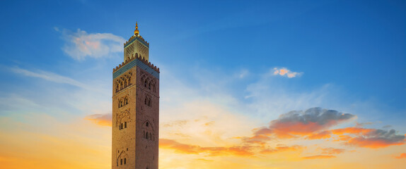 Fototapeta na wymiar Famous Koutoubia mosque, Marrakech at sunrise