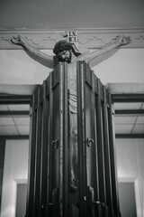 święta figura Jezus na krzyżu © Dariusz