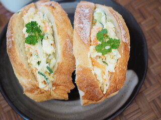 ポテトサラダのサンドイッチ
