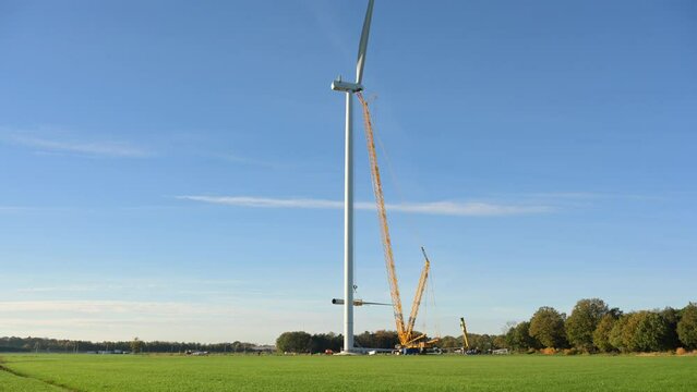 WS Wind farm under construction / Galder, Netherlands