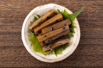 黒胡麻ごぼう　(山ごぼう使用)