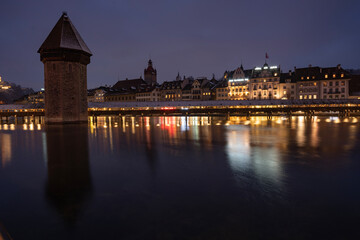 Kapellbrücke, nachts, Luzern, Schweiz