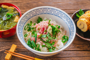 ネギトロ丼