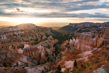 colorful view on bryce canyon from sunrise point