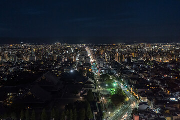 京都タワーから眺める、日本の京都の美し夜景