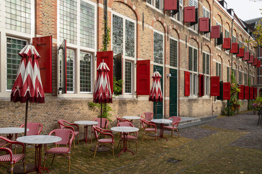 Schirmfassade Bilder Durchsuchen 10,680 Archivfotos,