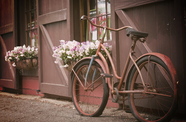 Fototapeta na wymiar Antique Bicycle